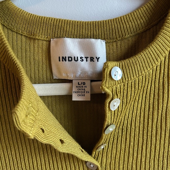 Industry Mustard Ribbed Button-Down Shirt - Picture 2 of 5